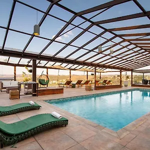 4* Hotel Chris Park